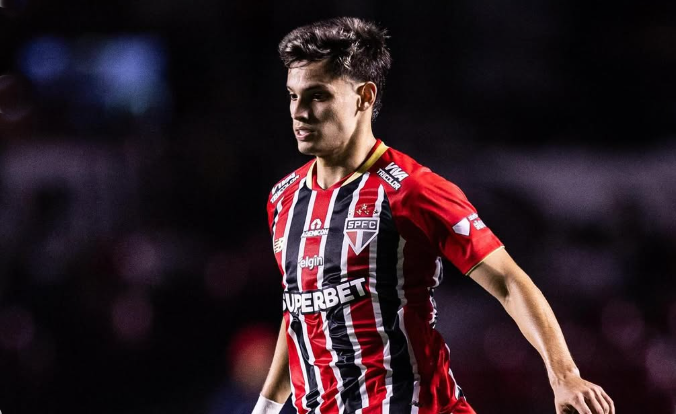 Venezuelano acusa jogador do São Paulo de xenofobia em partida da Libertadores
