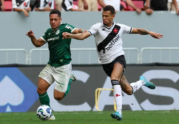 Vitor Roque foi o autor do gol do Palmeiras na vitória sobre o Vasco
