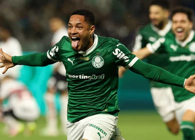 Vitor Roque marca nos últimos minutos e vence São Paulo no Brasileirão