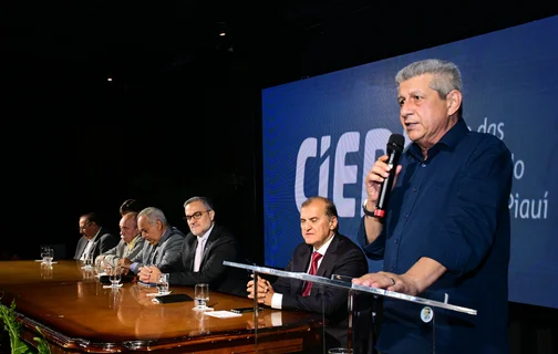 Zé Filho defende melhorias no ambiente de negócios durante posse da diretoria do CIEPI