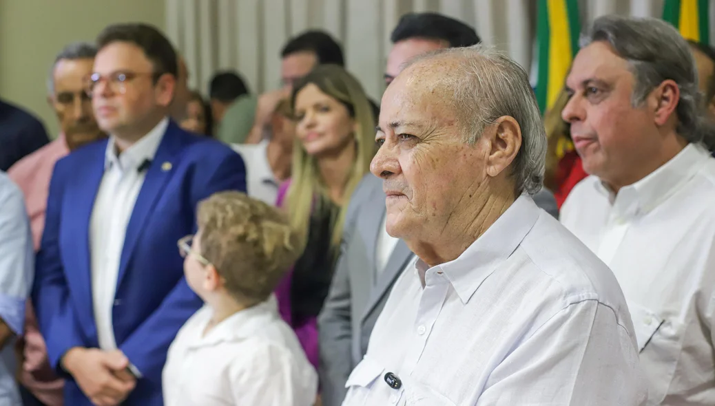 A cerimônia ocorreu na tarde desta segunda