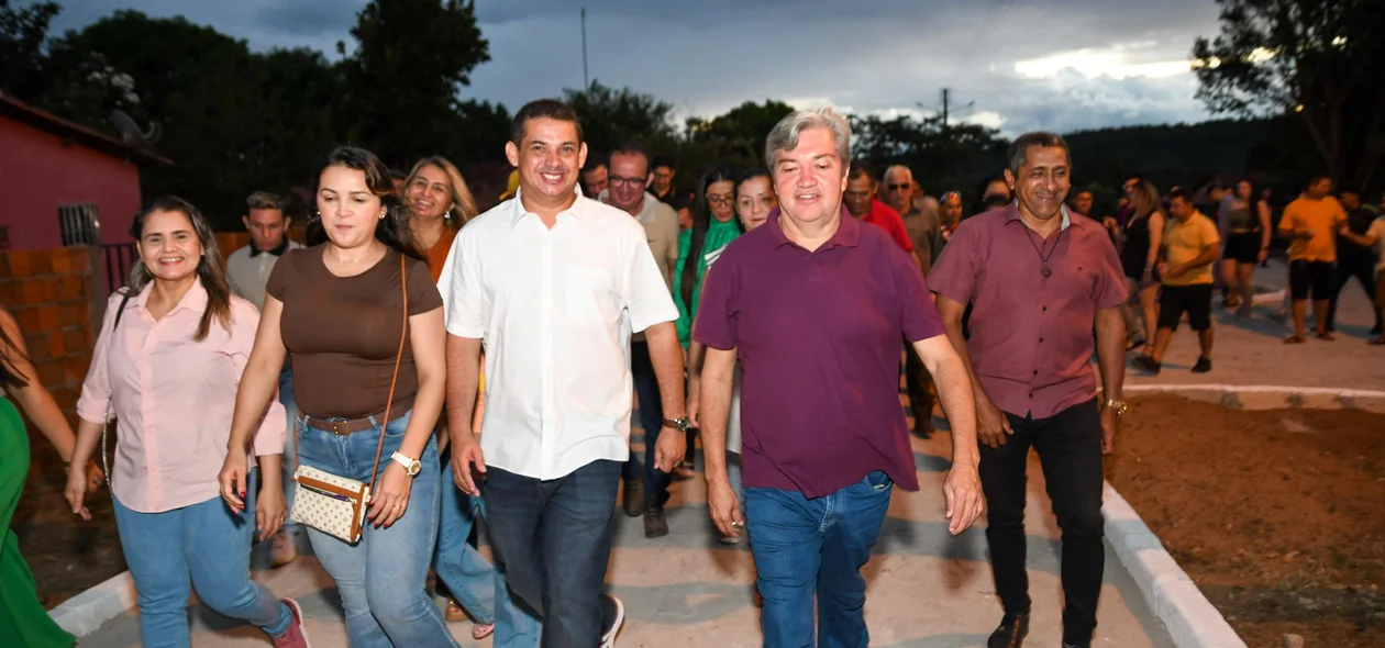 A praça e a pavimentação eram uma demanda antiga da população