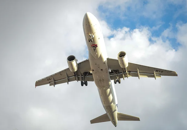 Avião