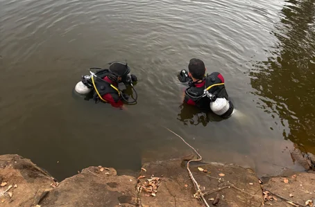 Bombeiros fazem buscas no Açude Macunã, em Pajeú do Piauí