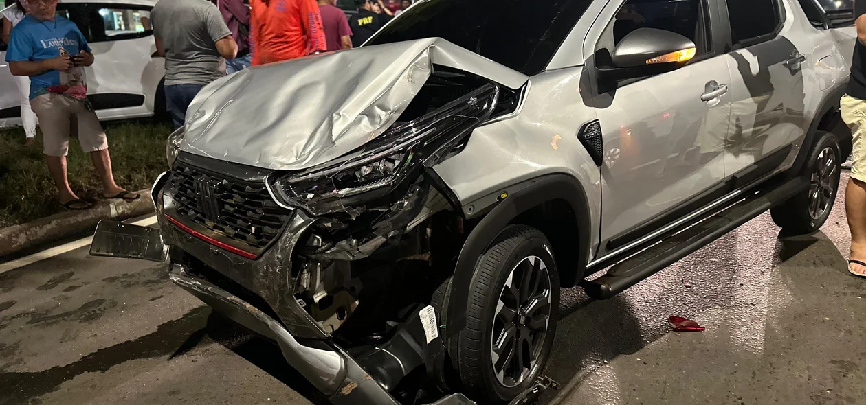 Carro destruído