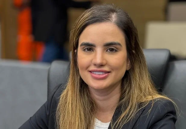 Deputada estadual Bárbara do Firmino leva caminhão da mamografia para o bairro Satélite