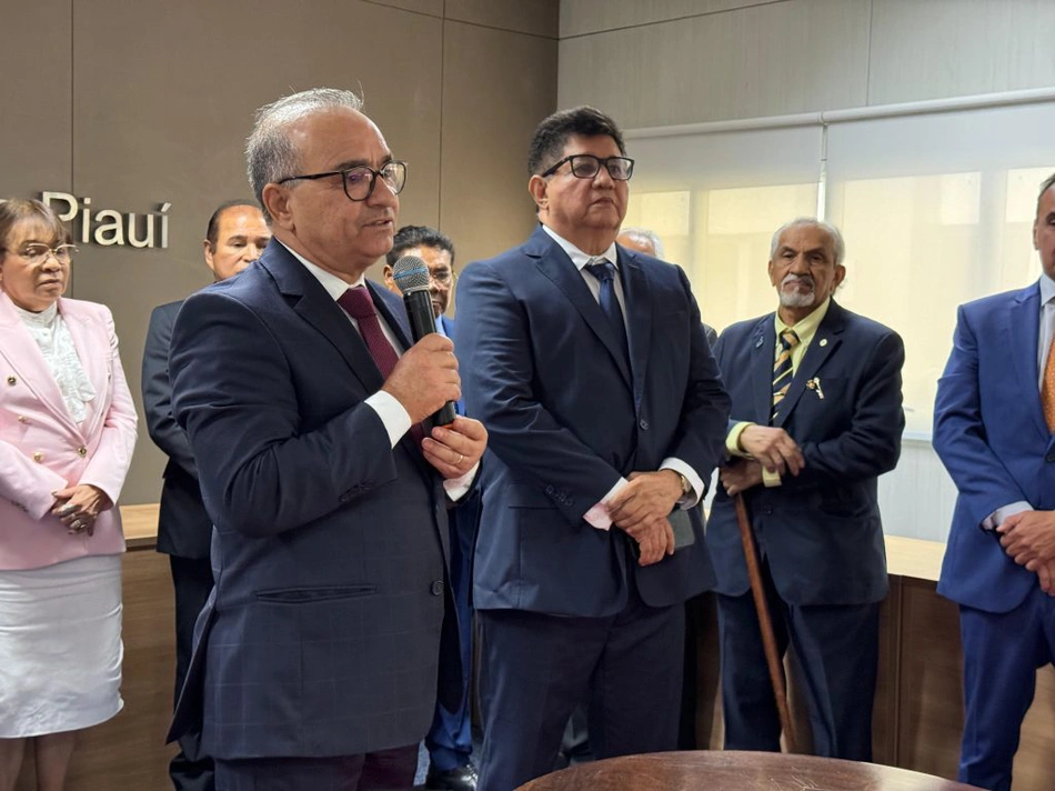 Desembargadores Aderson Nogueira e Antônio Lopes de Oliveira
