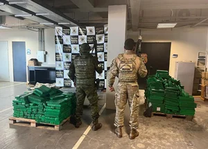 Droga apreendida pela PF e PM no Paraná