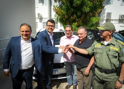 Entrega da Viatura de Demerval Lobão