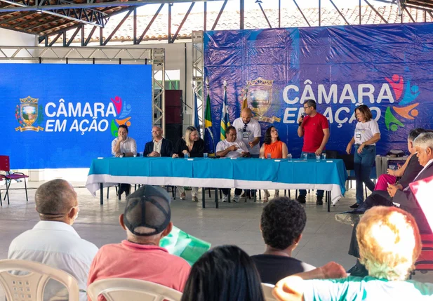 Enzo Samuel convida população para o Câmara em Ação no bairro Angelim