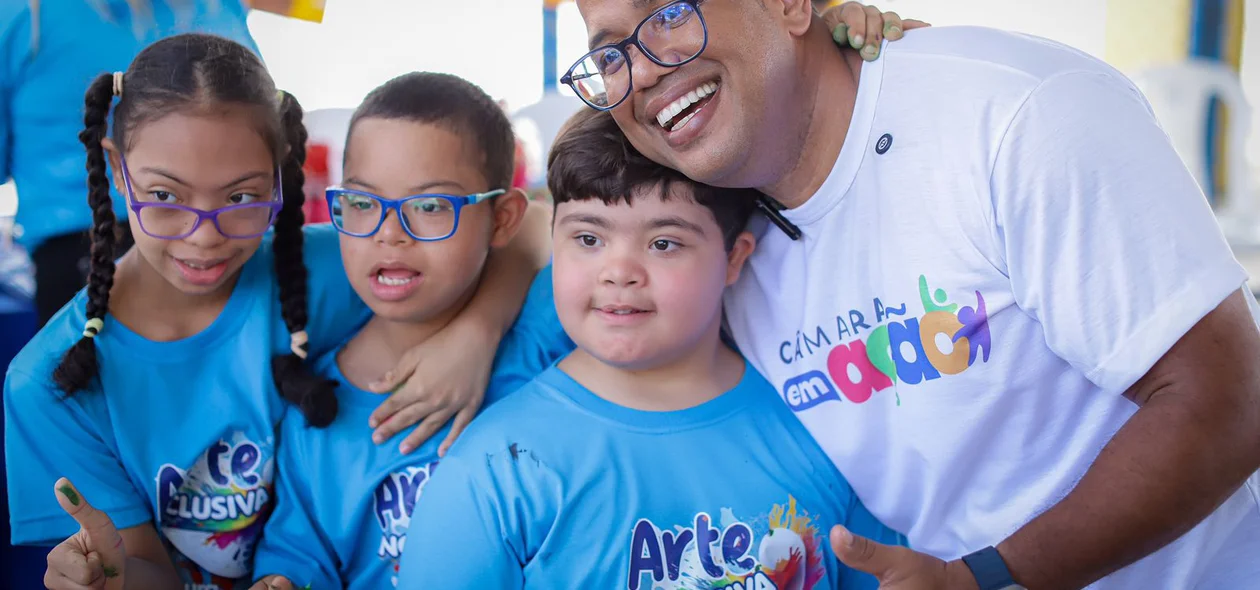 Enzo Samuel durante evento Câmara em ação