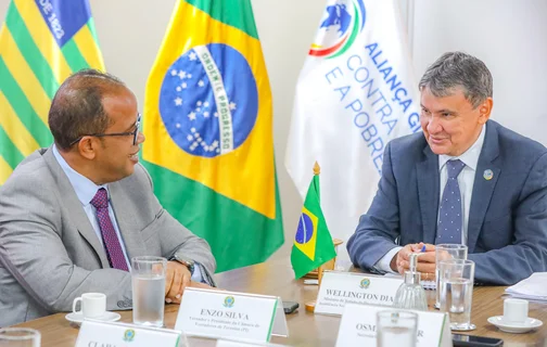 Enzo Samuel visita Ministério do Desenvolvimento Social e articula curso de qualificação