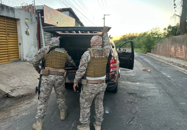Equipes da FEISP em operação na Vila Mandacaru