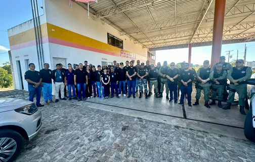 Equipes do Procon, IMEPI e Secretaria de Segurança Pública em Barras