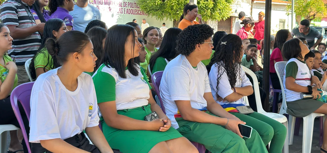 Estudantes no evento