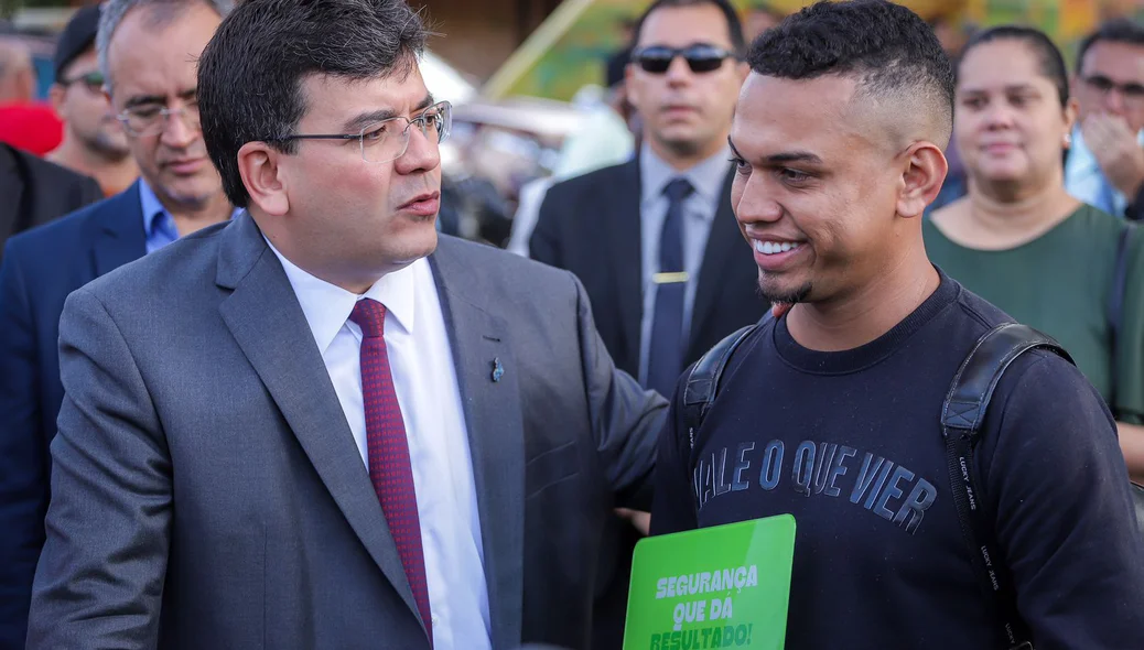 Governador Rafael Fonteles durante evento