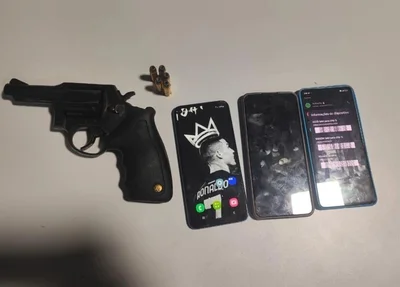 Itens apreendidos pela polícia com trio de criminosos na zona sudeste de Teresina