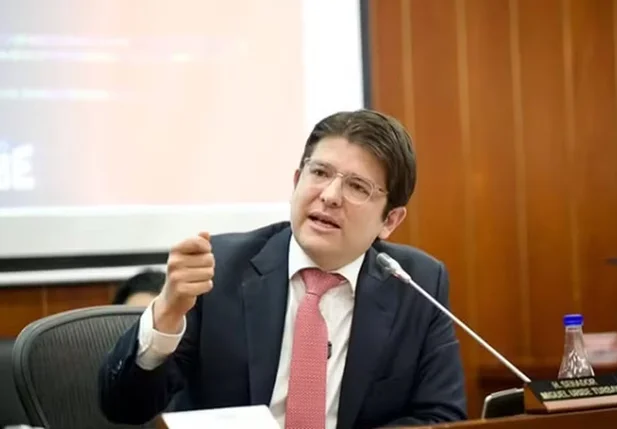 Miguel Uribe
