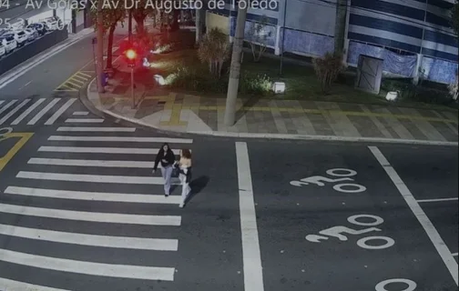 Motorista atropela e mata jovens que atravessavam faixa de pedestre em São Paulo
