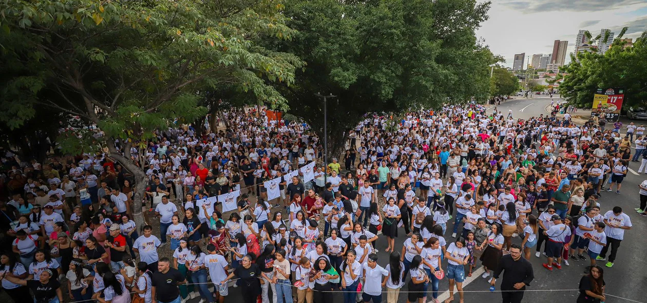 Multidão presente na Marcha para Jesus 2025