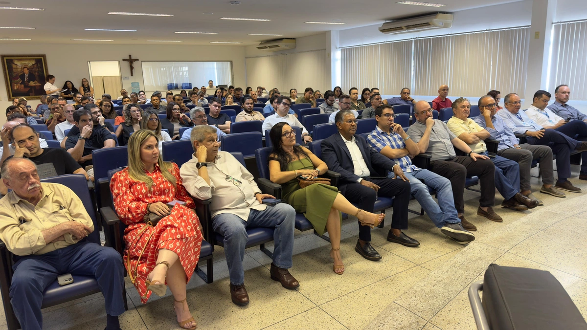 O encontro foi realizado no auditório do Senai Parnaíba e contou com a presença de diversas autoridades