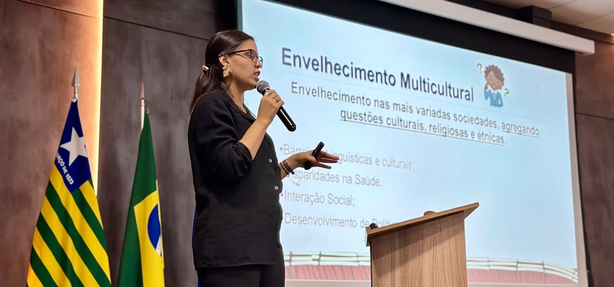 O tema escolhido foi "Envelhecimento multicultural e democracia: urgência por equidade, direitos e participação"