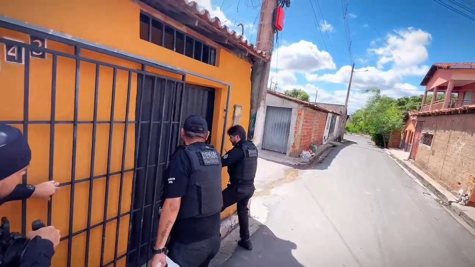 Operação do DENARC apreende grande quantidade de cigarros eletrônicos em Teresina