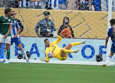 Palmeiras empata com o Porto na estreia do Mundial de Clubes