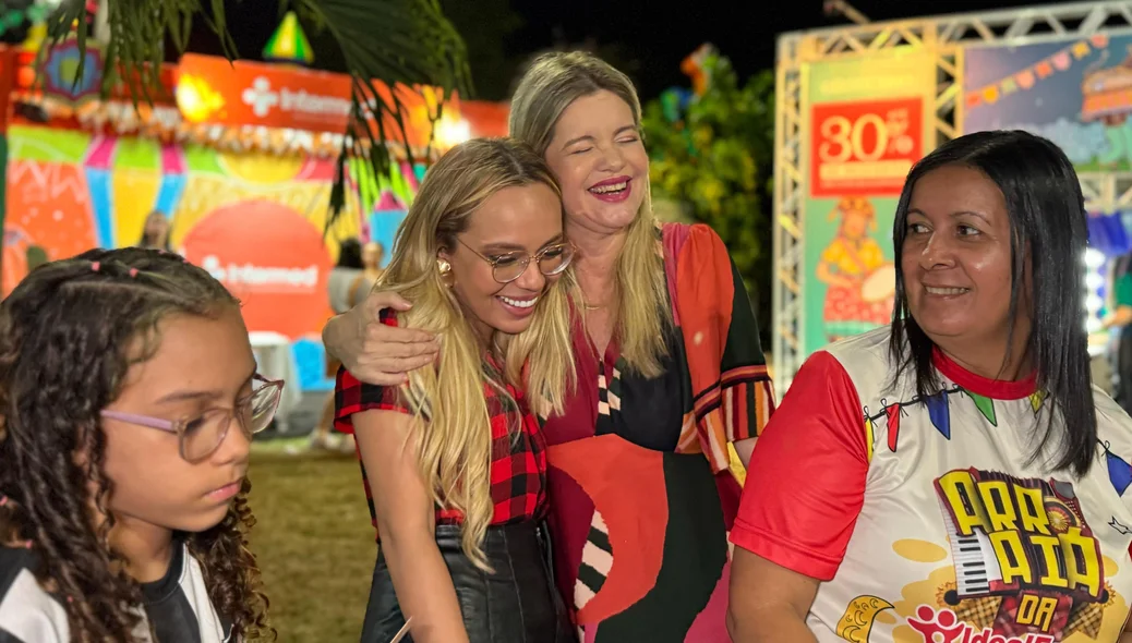 Parlamentar recebe carinho da população de Parnaíba