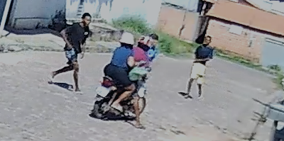 Polícia prende trio suspeito de roubar motocicleta na Vila João Reis em Timon