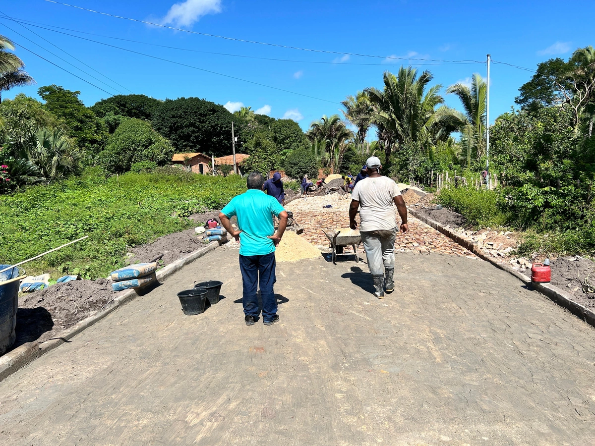Prefeitura de Esperantina avança na pavimentação da Vila Palmeira