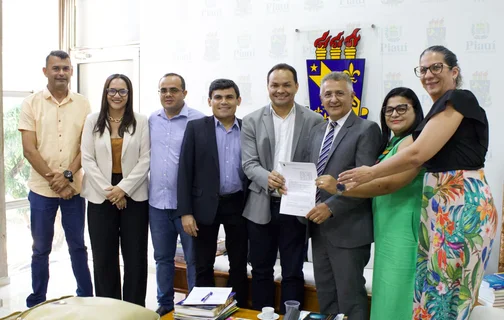 Prefeitura de José de Freitas firma termo de cooperação com a UESPI