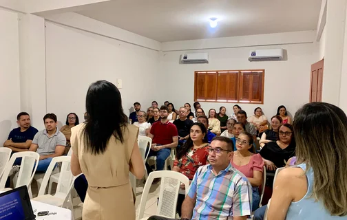 Prefeitura de Sigefredo Pacheco realiza palestra sobre qualificação em indicadores de saúde