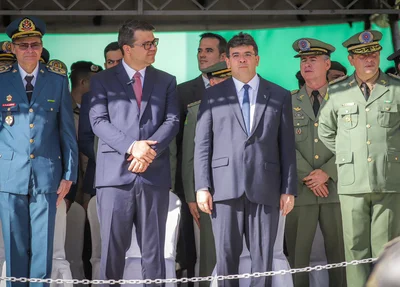 Rafael Fonteles celebra 190 anos da PM e promove 437 policiais