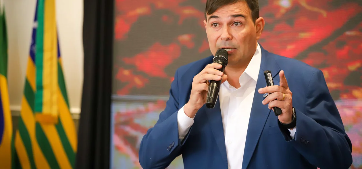 Secretário André Macedo