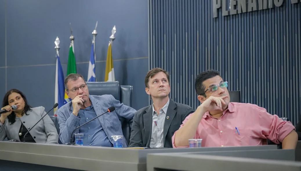 Secretário de Finanças e a equipe econômica da prefeitura