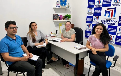 Sigefredo Pacheco implementa projeto de apoio educacional especializado