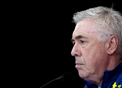 Técnico Carlo Ancelotti