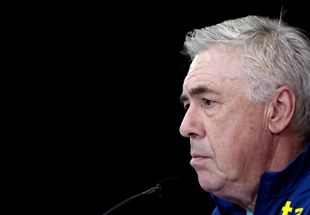 Técnico Carlo Ancelotti