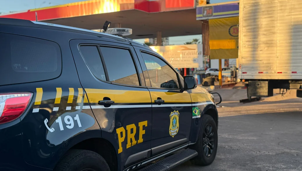 Viatura da Polícia Rodoviária Federal (PRF)