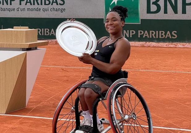 Vitória Miranda brilha e conquista Roland Garros júnior em cadeira de rodas