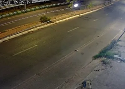 Acidente ocorreu na madrugada desta quarta-feira, na Avenida Odilon Araújo
