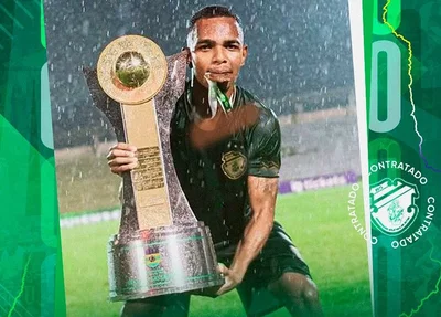 Arthurzinho, campeão Piauiense com o Altos