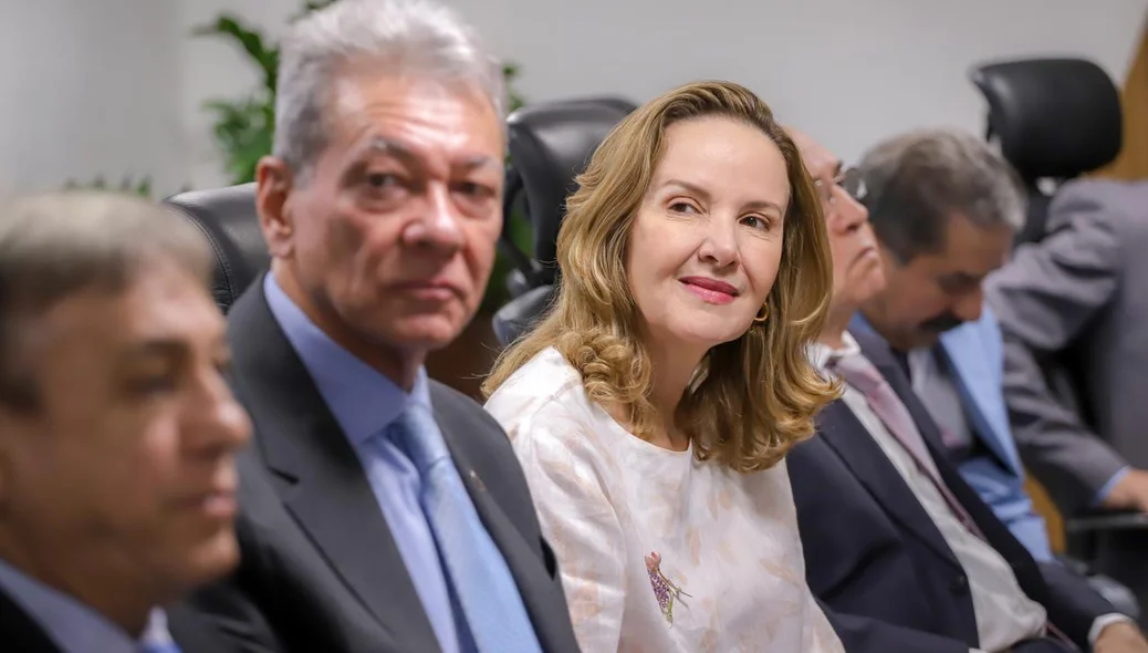 Autoridades na cerimônia