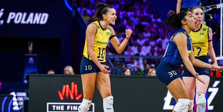 Brasil perde de virada para a Itália e fica com o vice na Liga das Nações de Vôlei feminino
