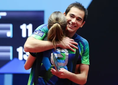 Casal Hugo Calderano e Bruna Takahashi são campeões do WTT da Argentina
