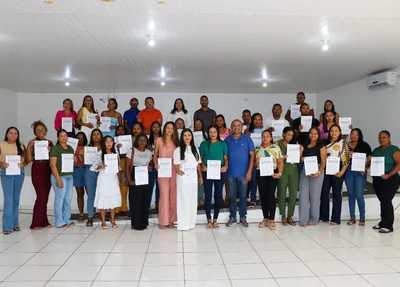 Cerimônia de posse dos aprovados em seletivo