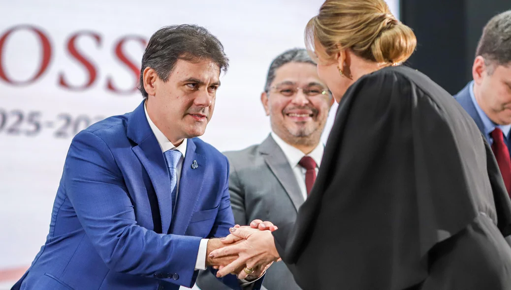 Cláudia Seabra toma posse como procuradora-geral de Justiça do Piauí