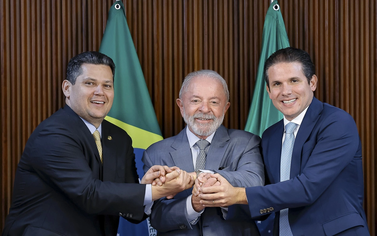 Davi Alcolumbre, Lula e Hugo Motta
