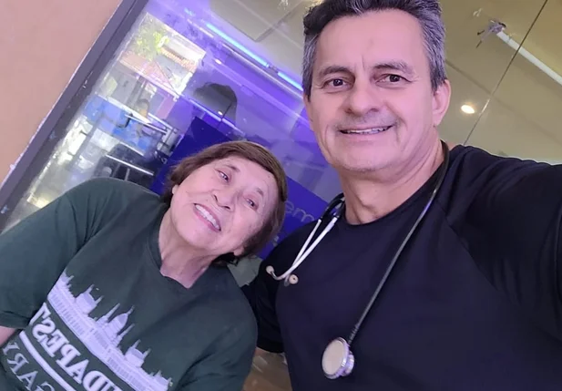 Dra. Luziema, 83 anos, cuida de sua saúde com o professor Demóstenes Ribeiro